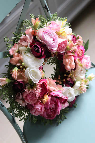 Hedania, różowy wianek na drzwi, śr.31cm