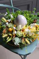 Easteria Amira, wielkanocny stroik na talerzu z jajem, śr.33cm