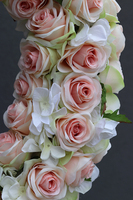 dekoracja / pogrzebowy wieniec z róż, Serce, wym.69x40cm