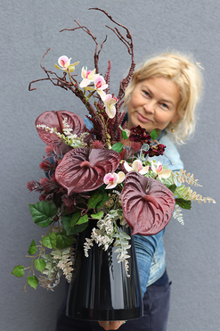 Anturium, bukiet nagrobny we flakonie, wys.65cm