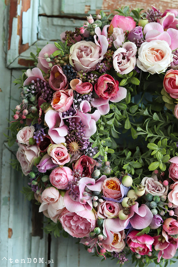 bardzo elegancki wianek na drzwi Bogactwo Natury Pink, śr.32cm 