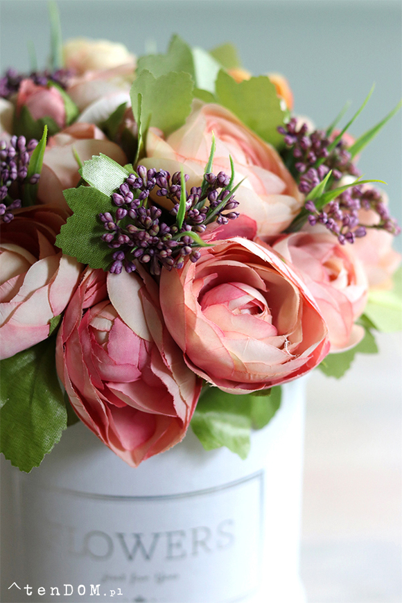Belen, flowerbox z różowymi kwiatami, wys.23cm