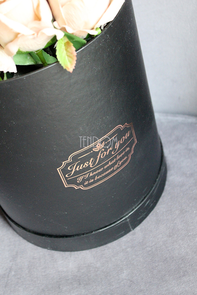 kompozycja kwiatowa / bukiet Flowerbox czarny XL wys.36cm