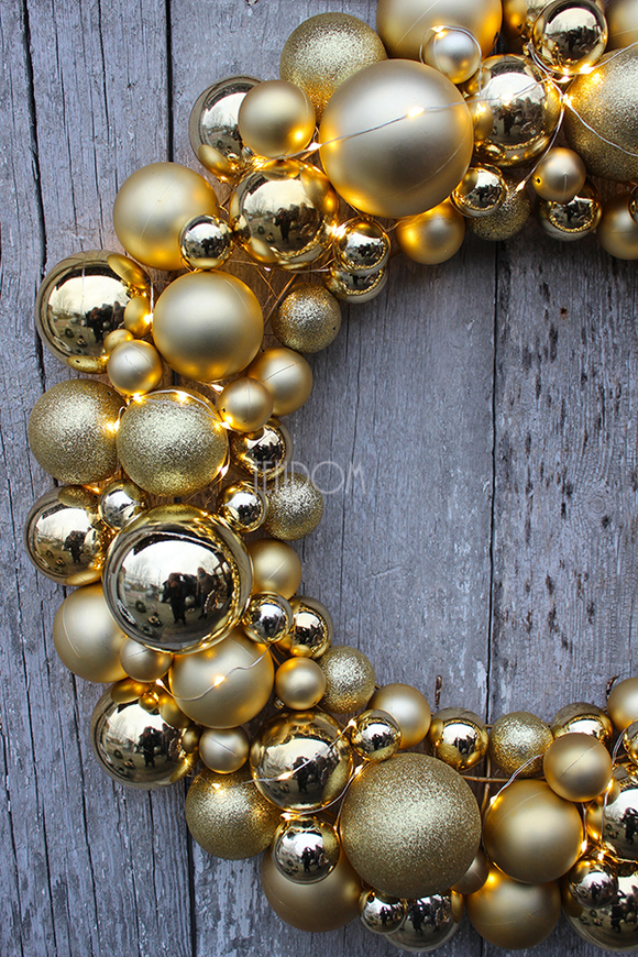 duży wianek Glamour Gold z lampkami led o śr.58cm