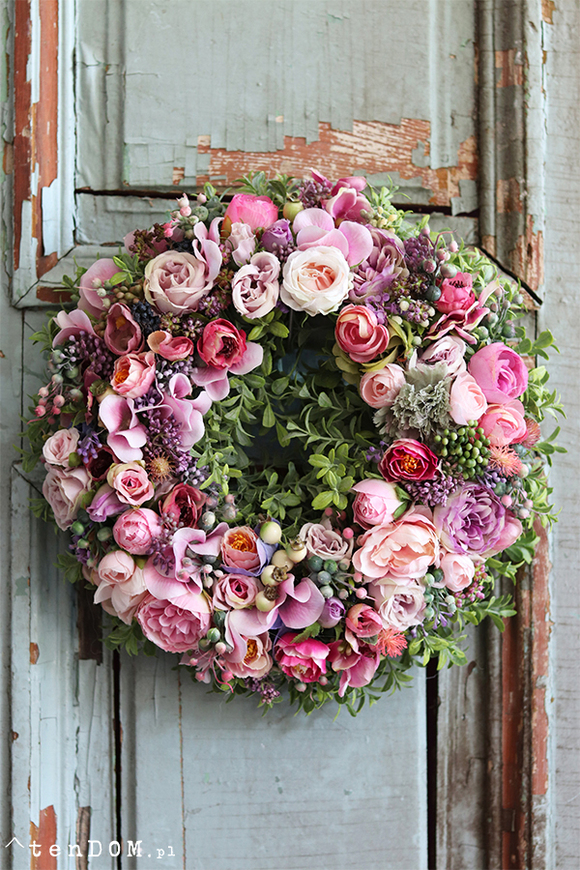 bardzo elegancki wianek na drzwi Bogactwo Natury Pink, śr.32cm 