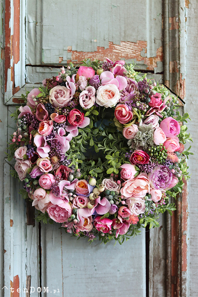 bardzo elegancki wianek na drzwi Bogactwo Natury Pink, śr.32cm 