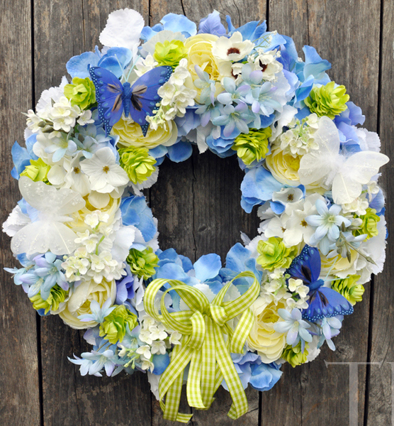 dekoracyjny wianek na drzwi Błękitne Kwiaty, śr.35cm