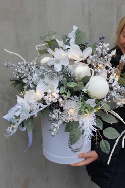 Mroźna Kraina, box świąteczny / stroik, wys.62cm