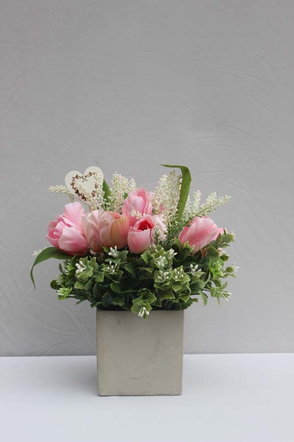 elegancka kompozycja kwiatowa, Wiosna na Różowo, wys.28cm