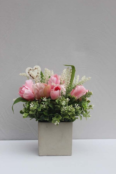 elegancka kompozycja kwiatowa, Wiosna na Różowo, wys.28cm