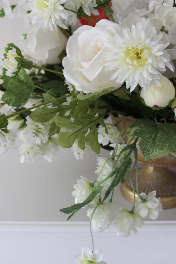 Danielle kompozycja w złotym metalowym pucharze, wys.46cm