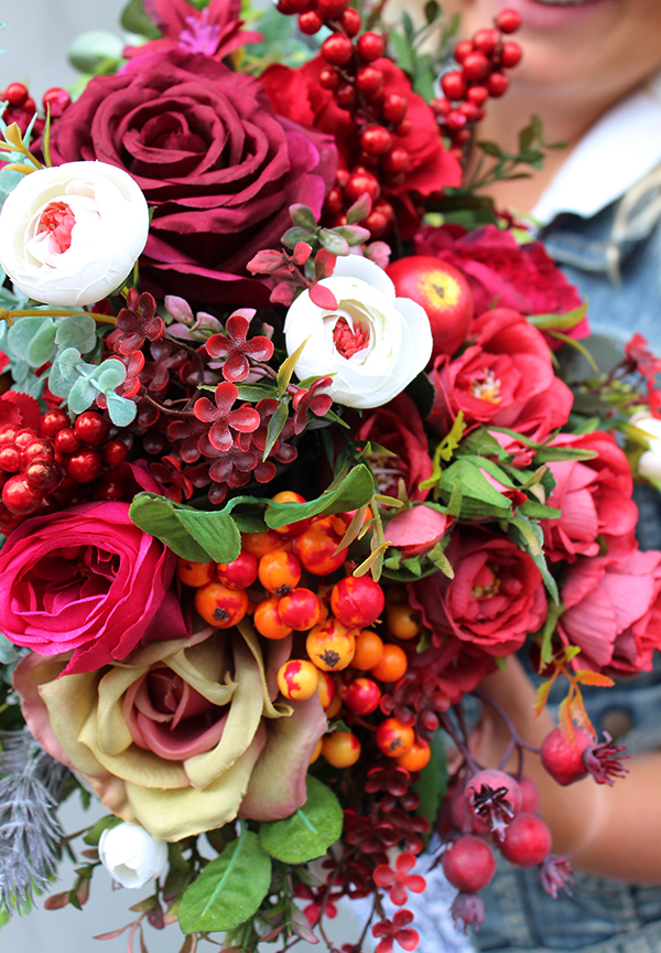 czerwona kompozycja kwiatowa Pelloni, wys.30cm