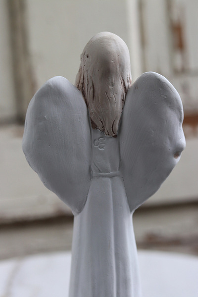 figurka ceramiczna, Uroczy Anioł, biały, wys.25cm