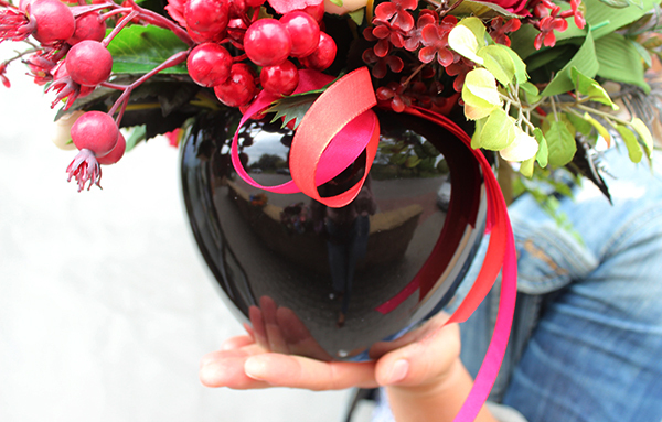 czerwona kompozycja kwiatowa Pelloni, wys.30cm