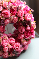 Bellisa, wianek na drzwi w kolorze intensywnego różu, śr.37cm