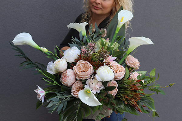 Maria Beige 2, kompozycja nagrobna, wym.30x50cm 