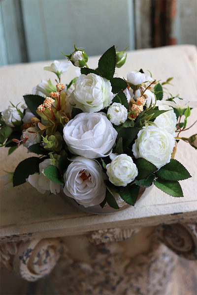 bogata kompozycja kwiatowa, Orena Infinity, wym.19x32cm 