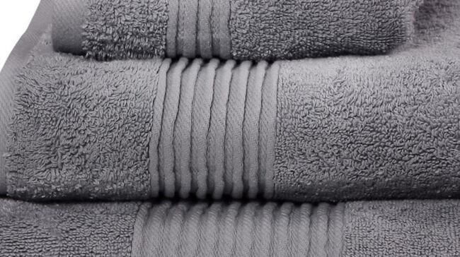 bawełniany ręcznik Basic, kolor ciemny szary, wym.30x50cm