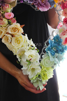 walentynkowe Serce Rainbow - dekoracja kwiatowa na wiklinowym spodzie,wys.44cm,szer. 38cm