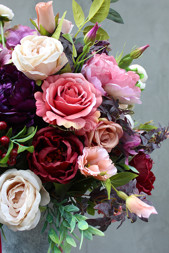 kompozycja kwiatowa / bukiet England nr5, wys.82cm,śr.48cm