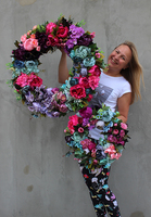 Caryca Katarzyna Pink&Violet, bardzo duży wianek na drzwi, śr.72cm 