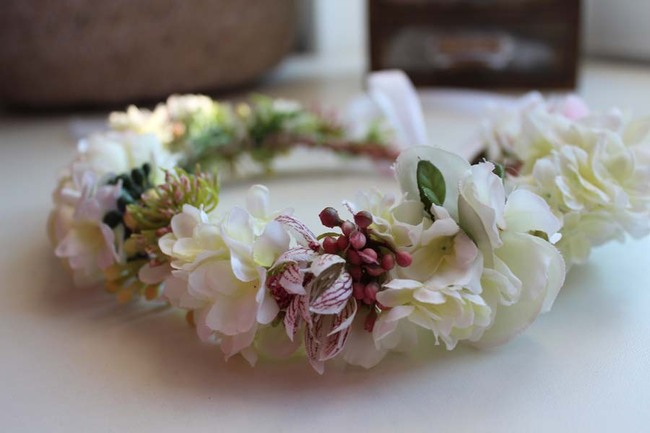 Salsa, komunijny kwiatowy wianek na głowę, roz. uniwersalny