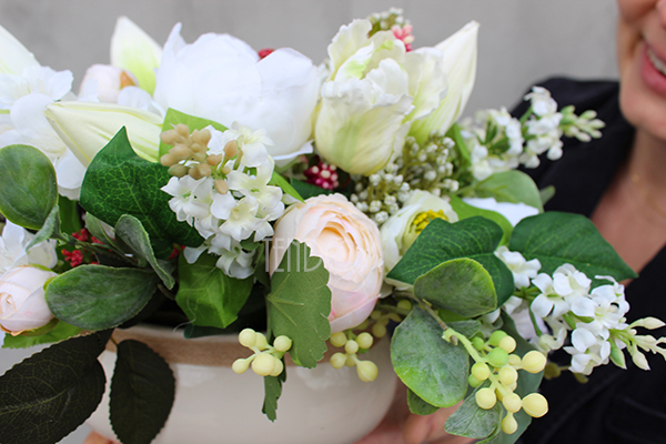 Ecru kompozycja wielkanocna, wys. 20 cm, dł. kompozycji 