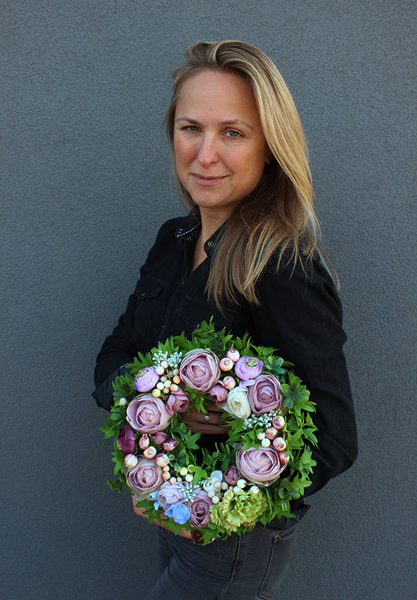 wianek na drzwi z pełnikami, Kate, śr.28cm