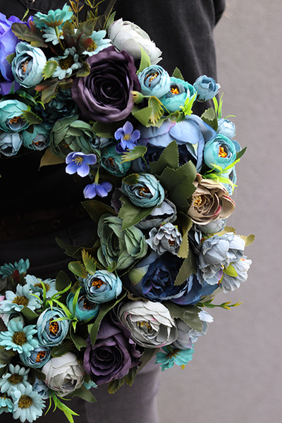 Caryca Katarzyna Blue, efektowny wianek na drzwi, śr.45cm