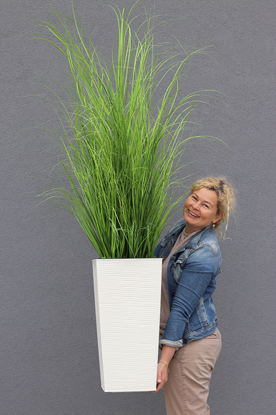 Merino Krem, sztuczna trawa w plastikowej dłutowanej donicy, wys.160cm
