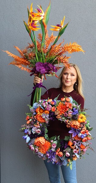 atrakcyjny kwiatowy wianek, Jesienna Harmonia, śr.57cm 