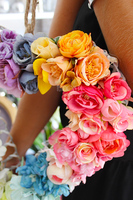 walentynkowe Serce Rainbow - dekoracja kwiatowa na wiklinowym spodzie,wys.44cm,szer. 38cm