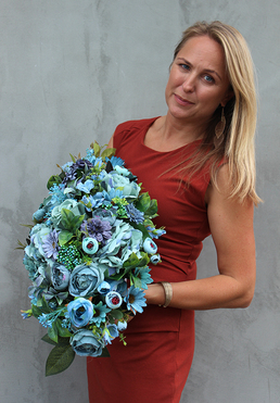 Blue Marine kompozycja kwiatowa w donicy łódce, dł.55cm