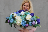Blue Elegance kompozycja kwiatowa / bukiet, wys.34cm, szer.60cm