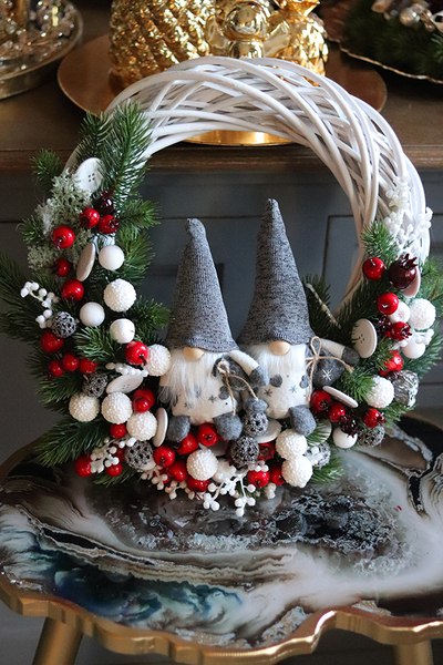 bardzo ładny wianek Świąteczny ze Skrzatami, śr.40cm