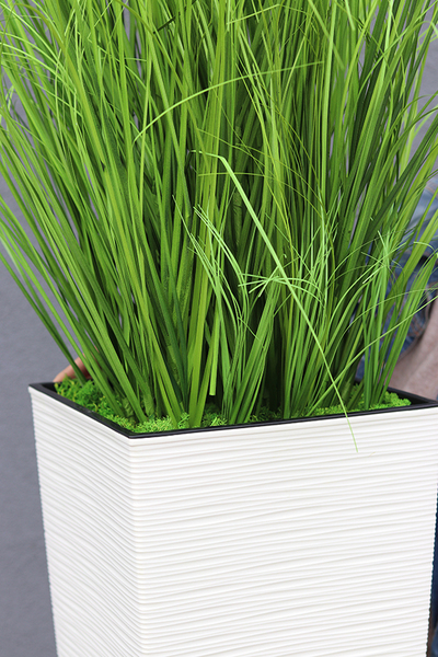 Merino Krem, sztuczna trawa w plastikowej dłutowanej donicy, wys.160cm