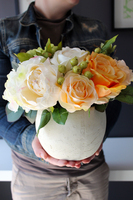 kompozycja kwiatowa / bukiet Elegancja wys.24cm, śr.30cm