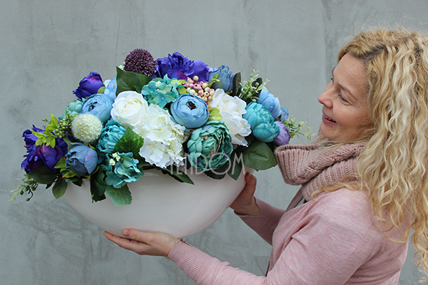 Blue Elegance kompozycja kwiatowa / bukiet, wys.34cm, szer.60cm