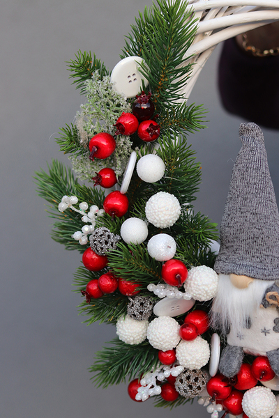 bardzo ładny wianek Świąteczny ze Skrzatami, śr.40cm