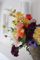 Concordia, kompozycja w złotym metalowym pucharze wys.57cm