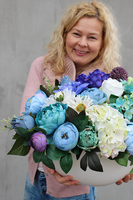 Blue Elegance kompozycja kwiatowa / bukiet, wys.34cm, szer.60cm