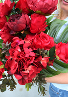 bukiet / dekoracja nagrobna Ekskluzywna Czerwień, dł.65cm