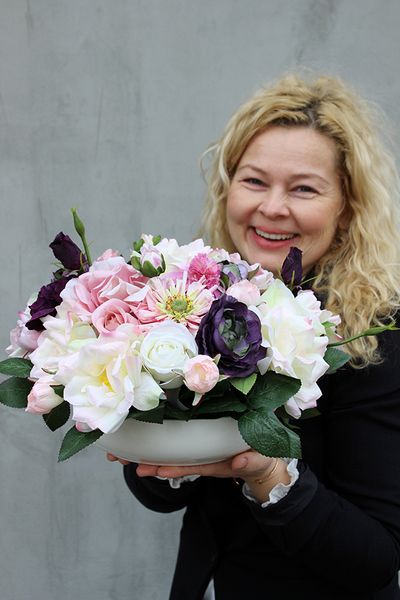 Cambretta Exclusive kompozycja kwiatowa / bukiet wys.20cm, szer.35cm