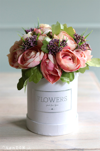 Belen, flowerbox z różowymi kwiatami, wys.23cm