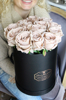 kompozycja kwiatowa / bukiet Flowerbox czarny XL wys.36cm