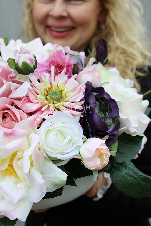 Cambretta Exclusive kompozycja kwiatowa / bukiet wys.20cm, szer.35cm