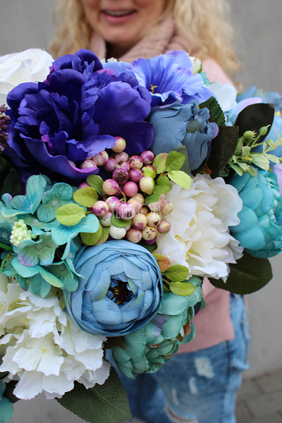 Blue Elegance kompozycja kwiatowa / bukiet, wys.34cm, szer.60cm