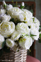 kosz pełen białych kwiatów Dorotea, wym.37x35cm 