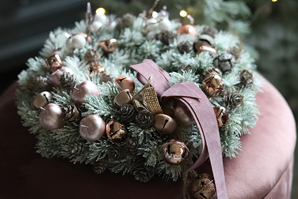 atrakcyjny świąteczny wianek/stroik, Pudrove Święta, śr.30cm 