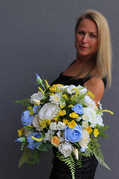 Jessina Blue, barwna wiosenna kompozycja, wym.33x49cm